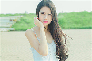 爱上海官网：The contrast between the charm of Shanghai at night and during the day